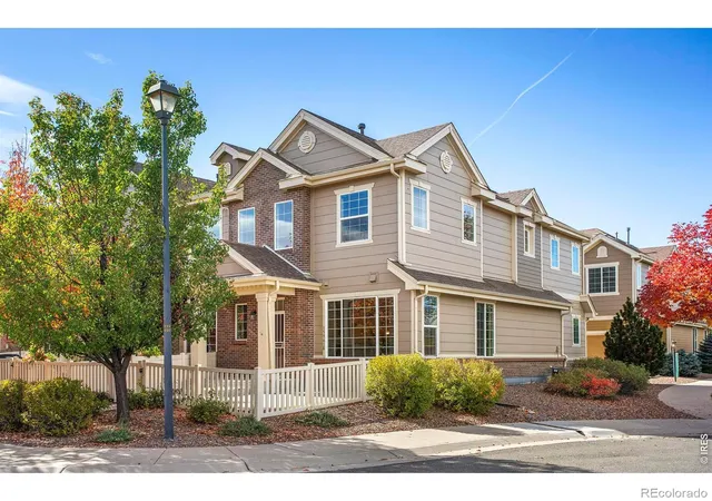 Photo 3 of Townhouse for sale at 15961 W 63rd Lane #E, Arvada, CO 80403 | MLS# IR1071377 | Listing updated on 2026-10-29