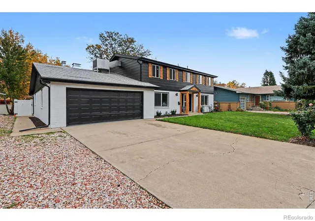 Photo 1 of Single family home for sale at 1418 Spencer St, Longmont, CO 80501 | MLS# IR1071378 | Listing updated on 2026-10-29