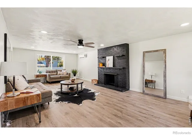 Photo 4 of Single family home for sale at 1418 Spencer St, Longmont, CO 80501 | MLS# IR1071378 | Listing updated on 2026-10-29