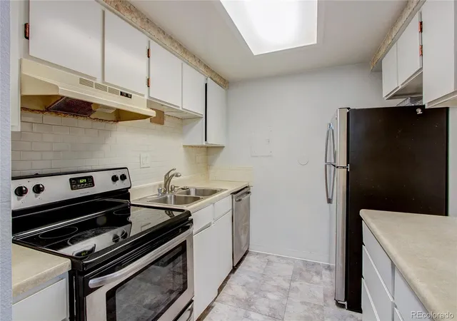 Listing Photo 3 - Condo for sale in building located at 12160 Huron St, Westminster, CO 80234 - Unit #101