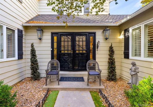 Listing Photo 1 - Condo for sale in building located at 4505 S Yosemite St, Denver, CO 80237 - Unit #375