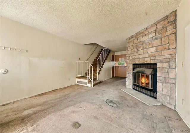Photo 4 of Townhouse for sale at 1632 S Idalia Cir #F, Aurora, CO 80017 | MLS# 7628779 | Listing updated on 2026-10-29