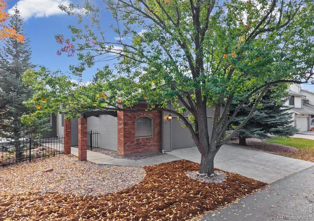 Photo 1 of Single family home for sale at 1464 Front Nine Dr, Fort Collins, CO 80525 | MLS# IR1071388 | Listing updated on 2026-10-29