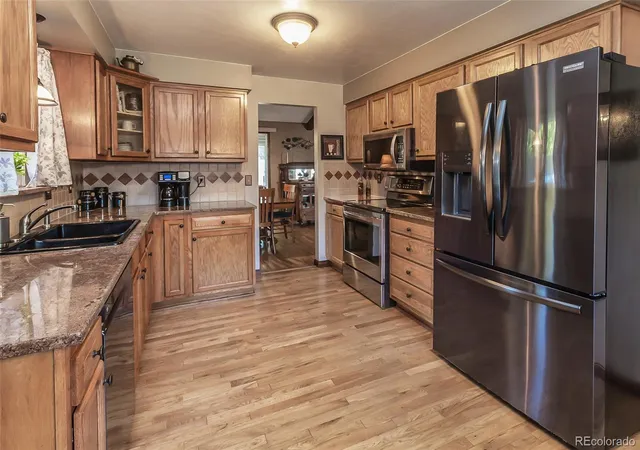 Photo 4 of Single family home for sale at 847 Briarwood Ct, Longmont, CO 80501 | MLS# 8927309 | Listing updated on 2026-10-29