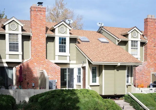 Photo 1 of Townhouse for sale at 2015 S Helena St #D, Aurora, CO 80013 | MLS# 4809469 | Listing updated on 2026-10-30