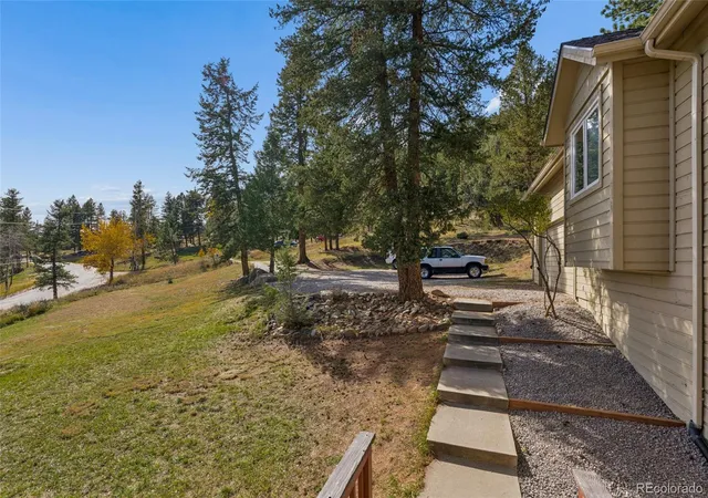 Photo 2 of Single family home for sale at 30737 Isenberg Ln, Evergreen, CO 80439 | MLS# 8515296 | Listing updated on 2026-10-30