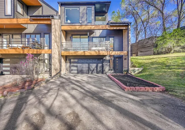 Photo 1 of Townhouse for sale at 620 Crescent Ln, Lakewood, CO 80214 | MLS# 9327913 | Listing updated on 2026-10-29