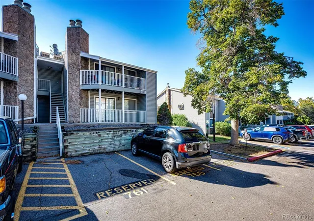 Condo for sale at 941 S Walden St, Aurora, CO 80017 | MLS# 1778780