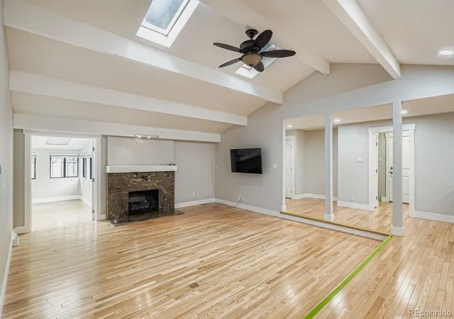 Photo 3 of Townhouse for sale at 1 Par Cir, Littleton, CO 80123 | MLS# 9145213 | Listing updated on 2026-10-30