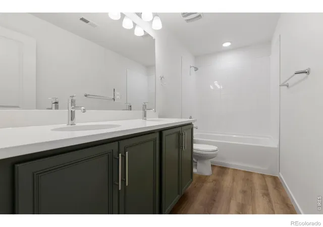 Photo 4 of Single family home for sale at 617 Muturu Rd, Johnstown, CO 80534 | MLS# IR1071406 | Listing updated on 2026-10-29