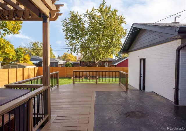 Photo 3 of Single family home for sale at 6098 S Westview St, Littleton, CO 80120 | MLS# 9934111 | Listing updated on 2026-10-30