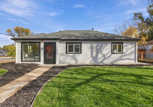 Single family home for sale at 1296 Yost St, Aurora, CO 80011 | MLS# 3135365