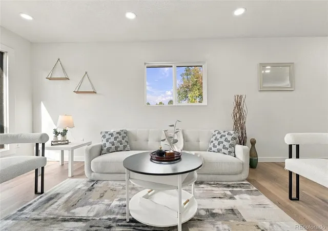 Photo 4 of Single family home for sale at 1296 Yost St, Aurora, CO 80011 | MLS# 3135365 | Listing updated on 2026-10-30