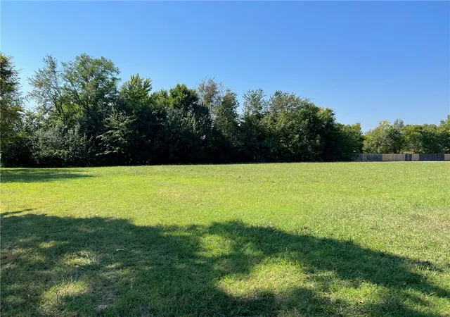 Homes for sale in Siloam Springs, AR | S Carl St, Siloam Springs, AR 72761 | MLS# 1229310