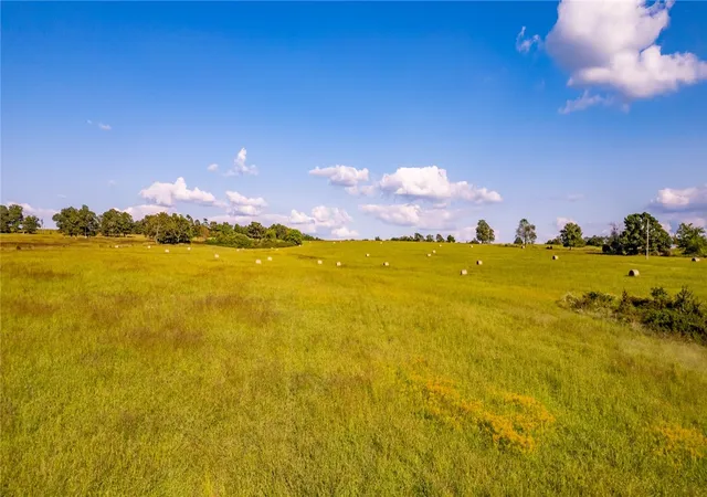 23rd image of 2040 S Mountain Dr, Marshall, AR 72650 | MLS# 1235283