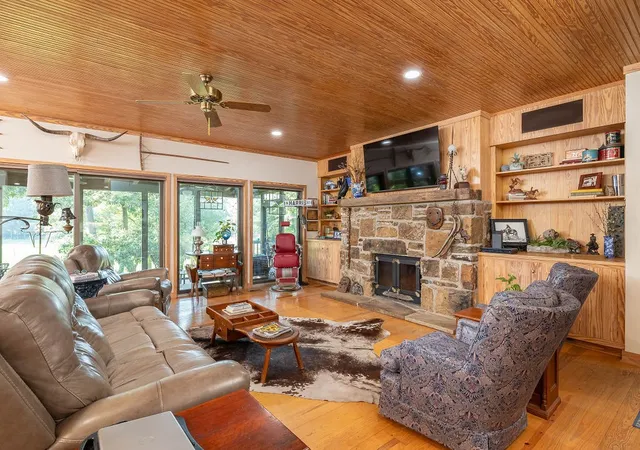 5th image of 835 S 40Th St, Rogers, AR 72758 | MLS# 1259777