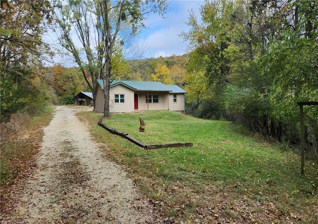 5th image of 3240 Old Farmington Rd, Fayetteville, AR 72704 | MLS# 1259911