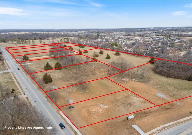 Homes for sale in Siloam Springs, AR | 1715 N Dogwood St, Siloam Springs, AR 72761 | MLS# 1268325