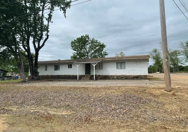 Homes for sale in Alma, AR | 8761 Ar-282, Alma, AR 72921 | MLS# 1272950