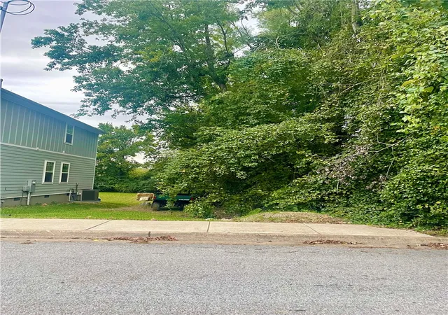2nd image of W 7th St, Fayetteville, AR 72701 | MLS# 1282119
