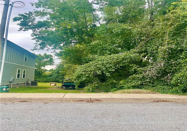 3rd image of W 7th St, Fayetteville, AR 72701 | MLS# 1282119