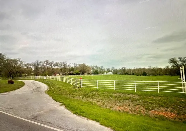 1st image of Tbd W Hwy 94, Pea Ridge, AR 72751 | MLS# 1283371