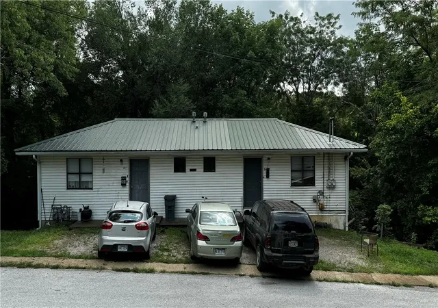 1st image of 201 Mccloud St, Berryville, AR 72616 | MLS# 1284261