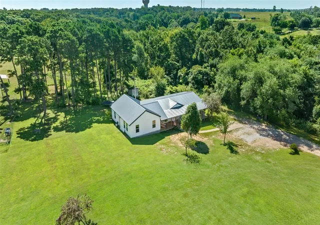 Photo 1 of Single family home for sale at 14776/14780 Bethlehem Rd, Gravette, AR 72736 | MLS# 1295898 | Listing updated on 2026-01-06