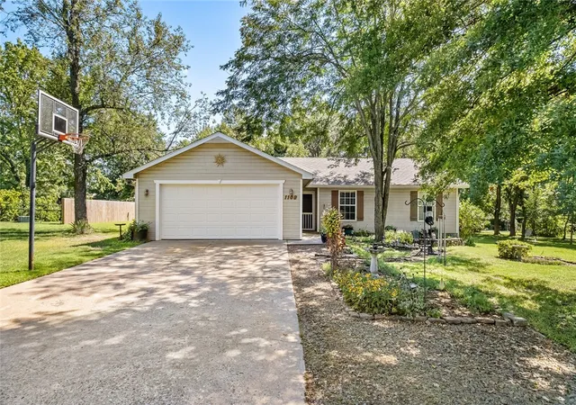 Photo 1 of Single family home for sale at 1108 Se 34th Street, Bentonville, AR 72712 | MLS# 1297368 | Listing updated on 2026-08-27