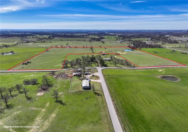 1st image of Y City Rd, Gentry, AR 72734 | MLS# 1301343