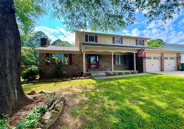 Homes for sale in Russellville, AR | 242 S Cumberland Ave, Russellville, AR 72801 | MLS# AV25-28