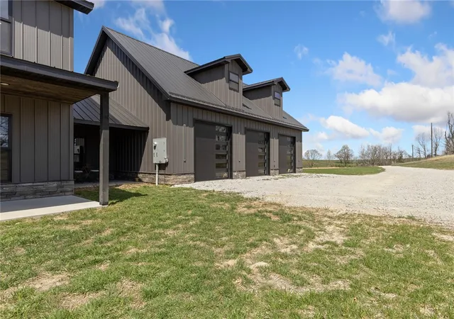 Photo 3 of Single family home for sale at 353 Mc 4023, Everton, AR 72633 | MLS# 1302597 | Listing updated on 2026-08-01