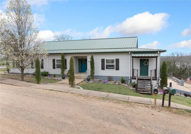 Homes for sale in Diamond City, AR | 419 Lakeside, Diamond City, AR 72644 | MLS# 1303055
