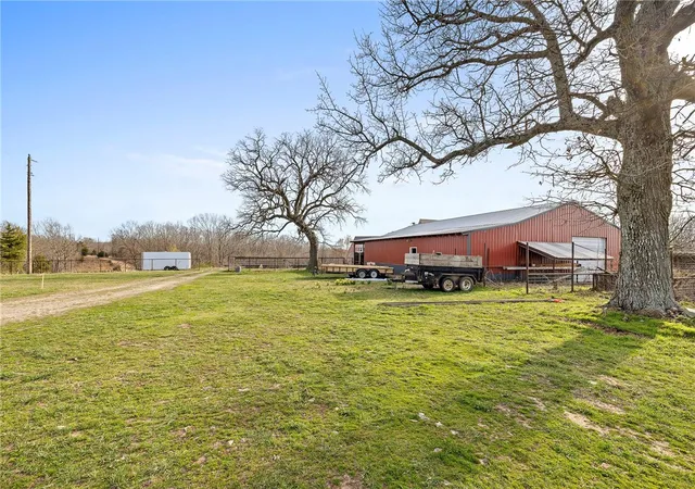 Photo 2 of Single family home for sale at 660 Pendergraft Rd, Noel, MO 64854 | MLS# 1301334 | Listing updated on 2026-07-24