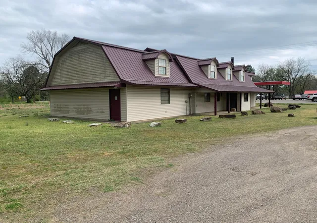 Photo 3 of Single family home for sale at 16852 Ar 7, Dardanelle, AR 72834 | MLS# AV25-571 | Listing updated on 2026-08-26