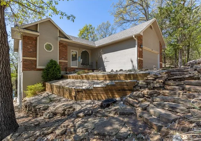 5th image of 21425 Black Oak Dr, Garfield, AR 72732 | MLS# 1305269