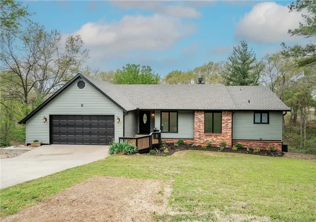 1st image of 12 Dunedin Ln, Bella Vista, AR 72715 | MLS# 1305450
