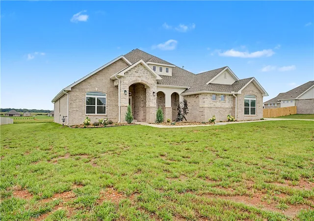 3rd image of 9018 S Pleasant Valley Rd, Gentry, AR 72734 | MLS# 1306669