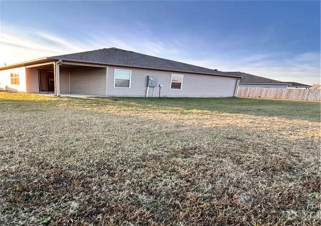 Homes for sale in Siloam Springs, AR | 2007 Fennec St, Siloam Springs, AR 72761 | MLS# 1306495