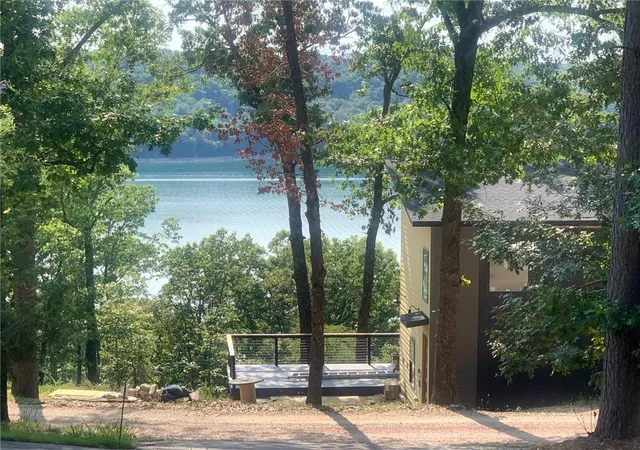 Homes for sale in Eureka Springs, AR | 103 County Road 1522, Eureka Springs, AR 72632 | MLS# 1307540