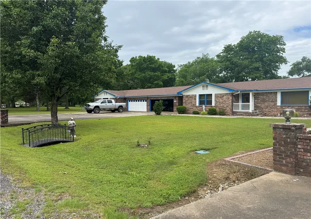 Homes for sale in London, AR | 175 County Road 2733, London, AR 72847 | MLS# 1307805