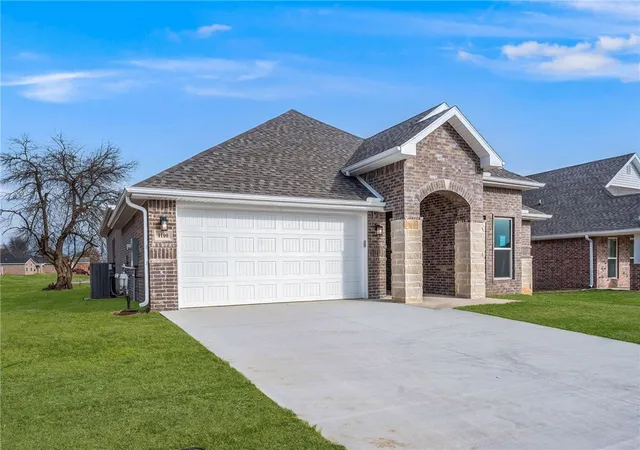 3rd image of 1100 Ari Ave, Centerton, AR 72719 | MLS# 1308155