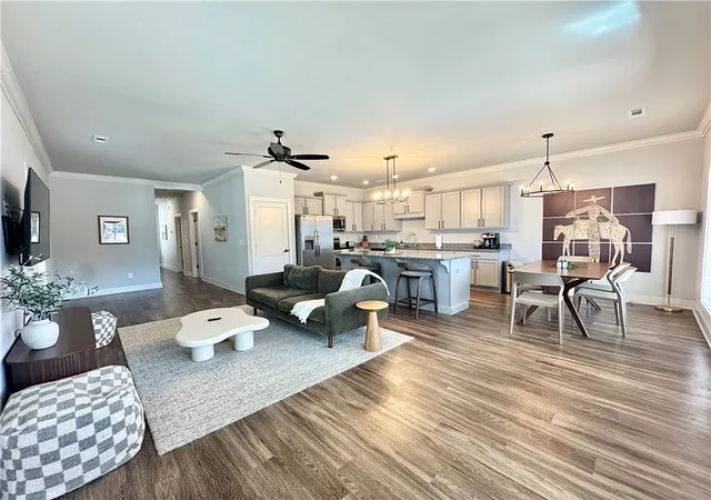 2nd image of 833 Ne Heights Ln, Bentonville, AR 72712 | MLS# 1308599