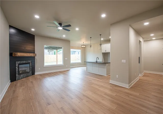 4th image of 150 N Eagle Mountain St, Prairie Grove, AR 72753 | MLS# 1309063