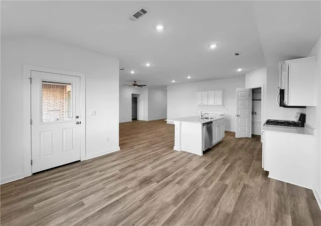 Photo 3 of Single family home for sale at 205 Ratliff Ave, Pea Ridge, AR 72751 | MLS# 1309054 | Listing updated on 2026-08-27