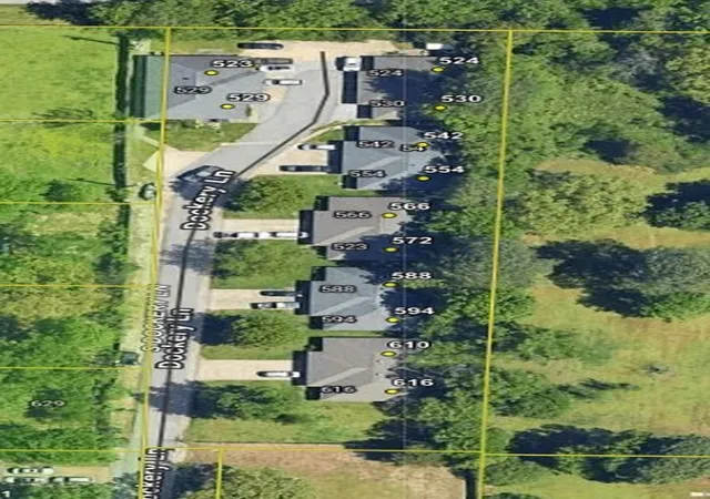 2nd image of 523 S Dockery Ln, Fayetteville, AR 72701 | MLS# 1309509