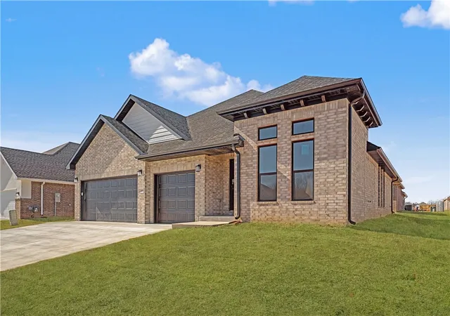 2nd image of 1020 Ari Ave, Centerton, AR 72719 | MLS# 1310061
