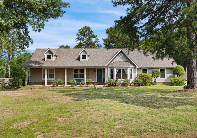 1st image of 2920 Highland Dr, Russellville, AR 72802 | MLS# 1310193