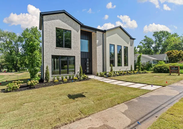Photo 1 of Sale Pending at 903 Ne 2nd St, Bentonville, AR 72712 | MLS# 1309950 | Listing updated on 2026-07-29