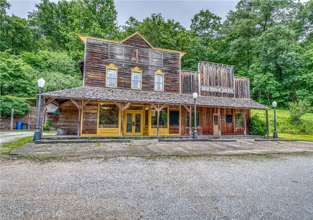 Homes for sale in Jasper, AR | 3451 Ar 7 Hwy N, Jasper, AR 72641 | MLS# 1312422